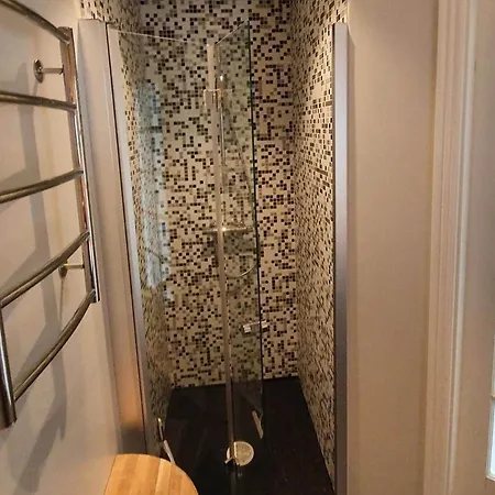 Apartment Well Design In